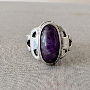 Vintage Oval Amerhyst sterling silver ring SZ 9.5